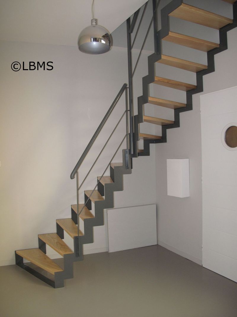 escalier-métallique-limons crémaillères.jpg